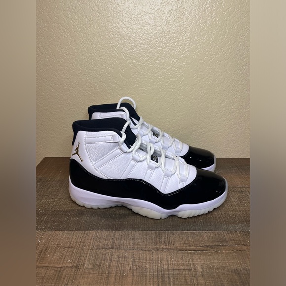 Air Jordan 11 Retro “Gratitude Defining Moments”- Size 12 Men.